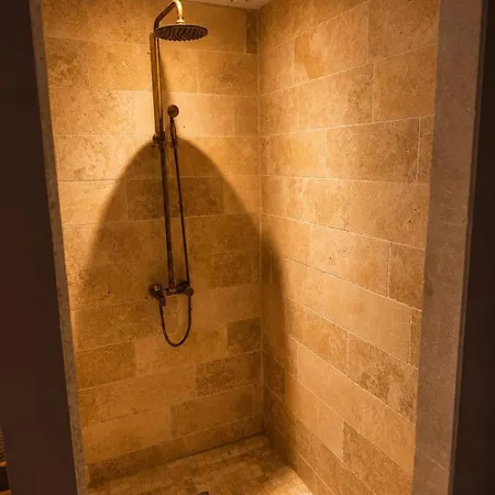 Maison De 11pers, Piscine, Vouzan, Charente Dom wakacyjny